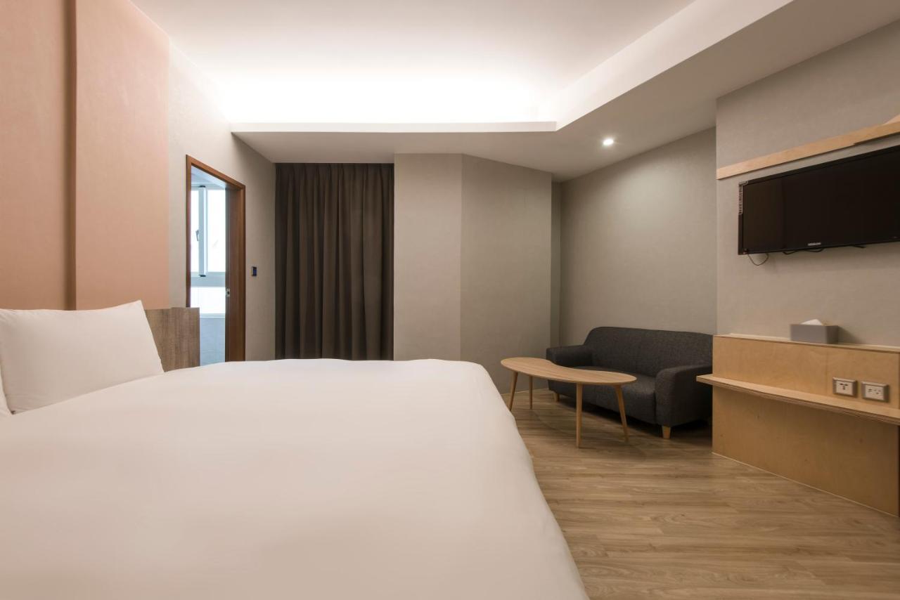 Sparrow Hotel Ταϊχούνγκ Εξωτερικό φωτογραφία